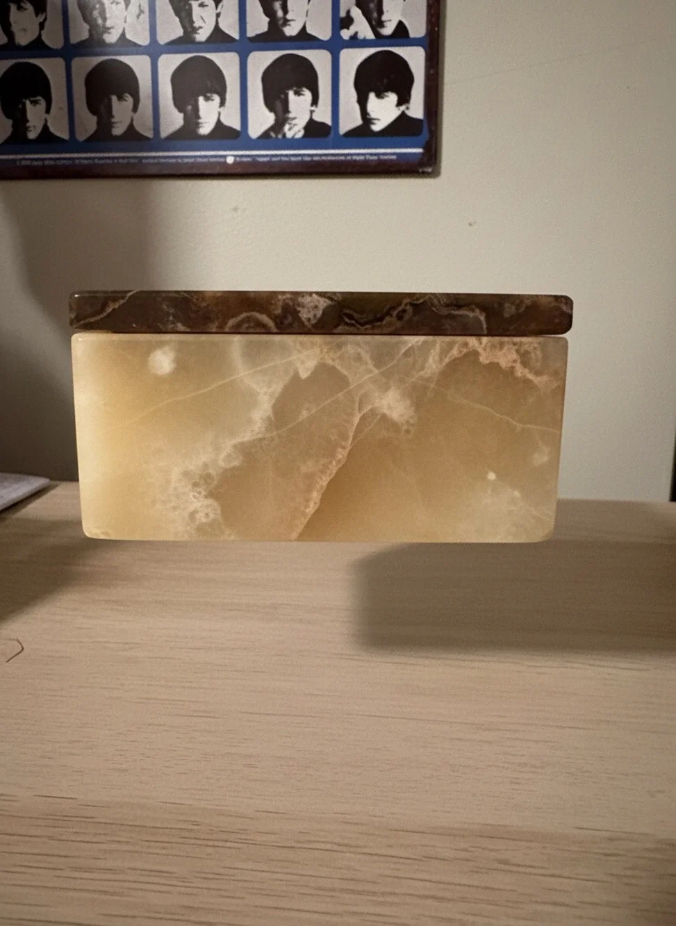 Vintage Hand-Carved Rectangular Green Onyx and Alabaster Jewelry Trinket Box